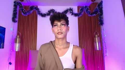 Jonas  online show from December 17, 3:23 am