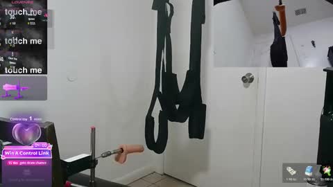 sissyjolicia online show from May 17, 3:39 am