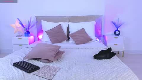 Jules Night online show from October 2, 11:37 pm