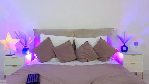 Jules Night online show from November 19, 10:21 pm