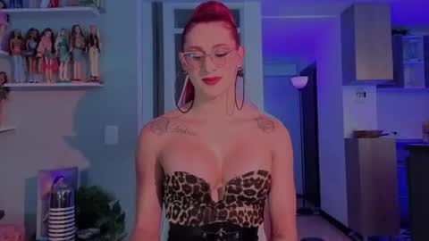 Juliana online show from July 26, 9:44 pm
