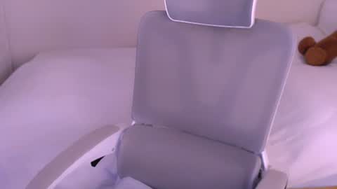 juliarichards online show from July 14, 2:05 am