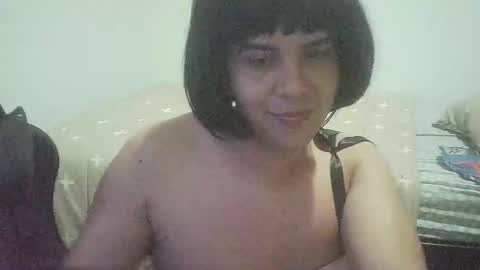 juligurlygirly online show from December 15, 3:46 am