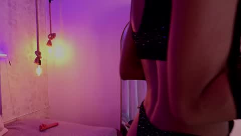july_quinzel online show from July 7, 7:23 am