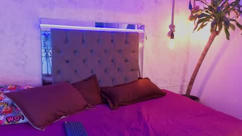 july_quinzel online show from July 12, 3:21 am