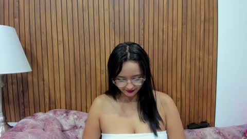 Kyelie online show from December 15, 8:47 pm