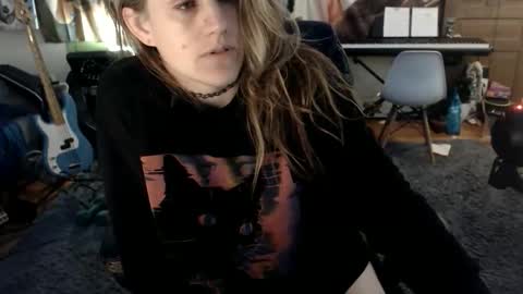 Katie online show from April 8, 2:57 am