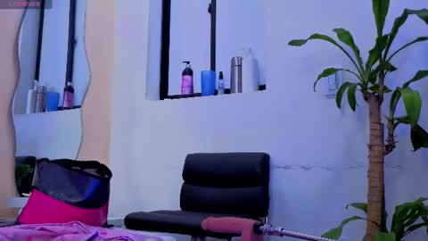 katrina_blaze online show from August 3, 3:28 am