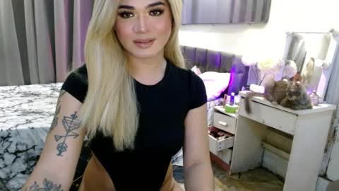 katykiat online show from July 28, 7:39 pm
