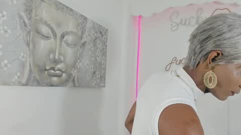 Keila  online show from June 6, 9:00 pm