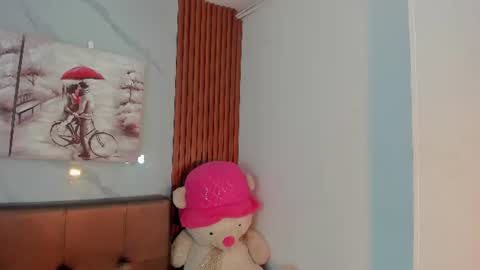 Keila  online show from June 26, 4:50 am