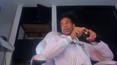 KEISY MARIANA  online show from April 16, 1:11 pm