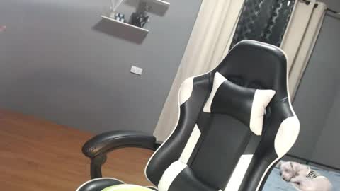 kimmy online show from July 10, 1:21 am