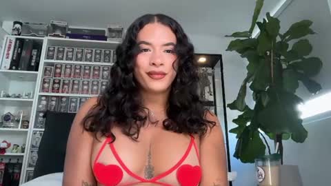 Hi Im kendra- onlyfans. isab2896 online show from June 14, 9:16 pm