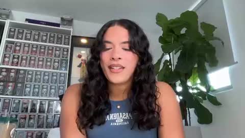 Hi Im kendra- onlyfans. isab2896 online show from June 28, 9:41 pm