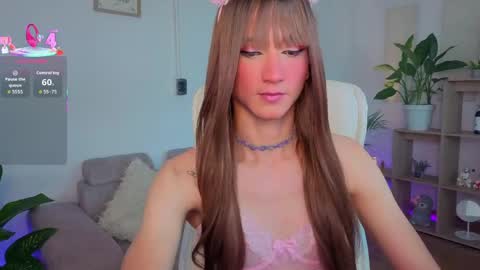 kendry_fox420_ online show from June 8, 7:02 pm