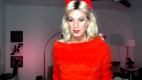 Snapshot of kerrytmilf chatting on January 19, 12:07 pm Kerry Wright online show from January 19, 12:07 pm
