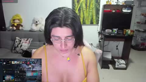 Khalifa Kasumi online show from April 9, 3:41 am