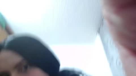 khloe online show from December 3, 3:00 am