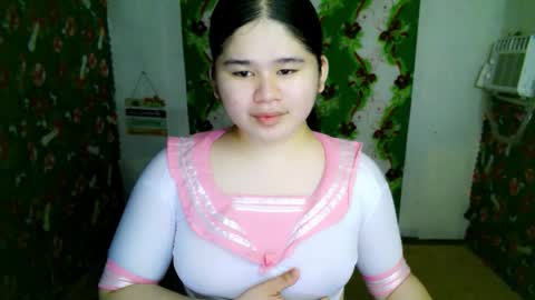 Your SweetGirl Ts online show from December 19, 11:21 pm