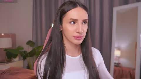 Kim Oberlin online show from November 22, 4:31 pm