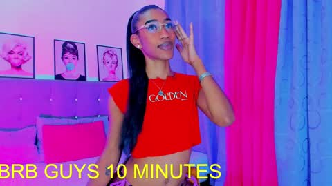 Your Queen KIM online show from January 9, 3:26 am