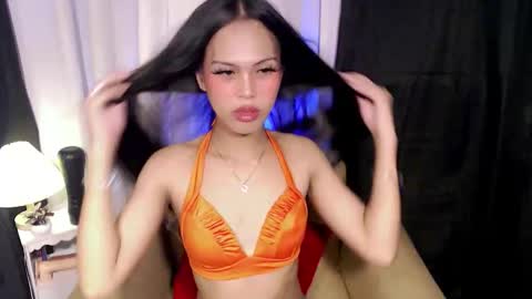 Reyna online show from December 14, 3:01 am