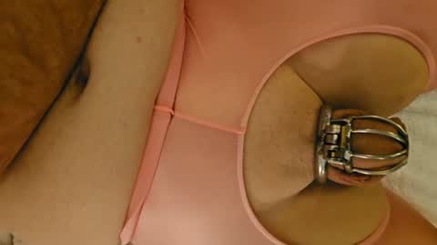 Kinkybadboytoy online show from February 8, 11:45 pm