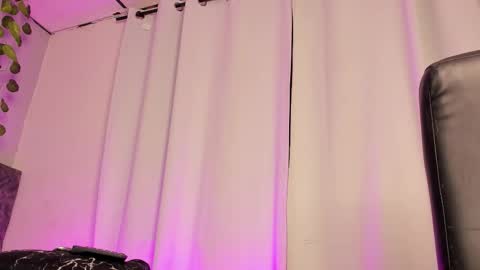   online show from October 28, 1:25 am