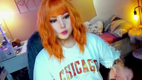 MISS ALICIA online show from March 1, 2:15 am