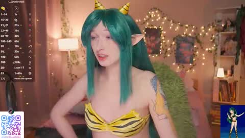 koshkasenpai online show from February 1, 1:04 am