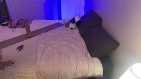 Kristin Snow online show from October 26, 5:58 am