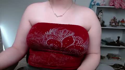 Krystal Syx online show from July 1, 3:45 pm