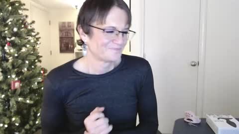 Cait online show from November 22, 3:19 am