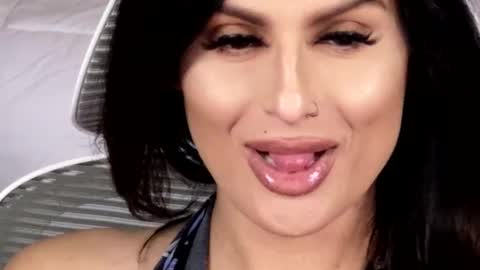 Kick online show from March 12, 7:52 pm