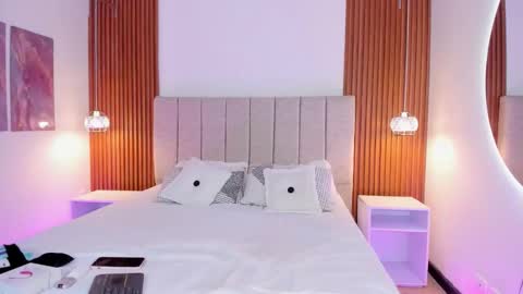 kloe sofia online show from February 24, 12:31 pm