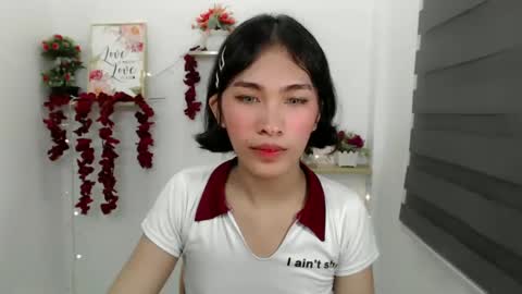   online show from February 1, 1:51 pm