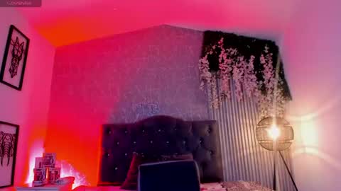 lana_gill online show from August 1, 8:09 pm