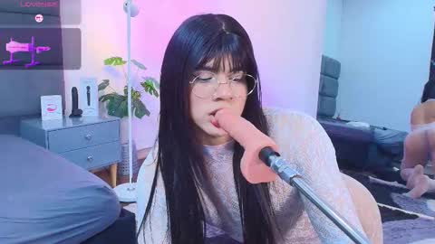 valentino moon online show from March 21, 12:01 am