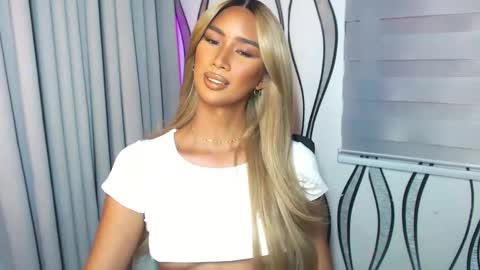 Lana online show from February 19, 4:01 am