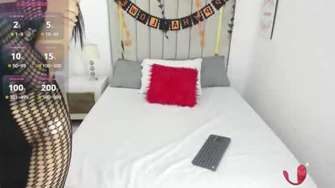 Julian online show from October 27, 7:11 pm