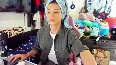 SF online show from January 25, 3:36 pm