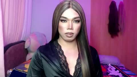 lena online show from January 8, 11:25 am