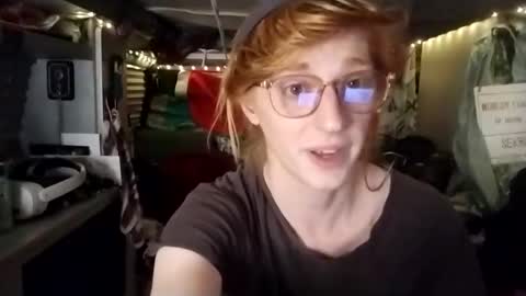 LesleyGumGrass- The Boring Trans girl online show from February 14, 4:04 am