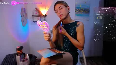 Liah Stone online show from July 4, 7:30 pm