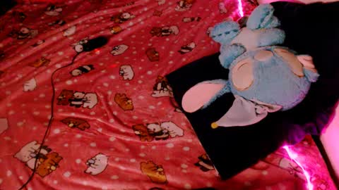 lidis_xxx_ online show from March 1, 6:15 am