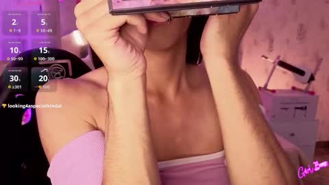  LIHIAN  online show from March 6, 12:32 pm