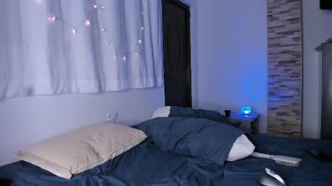 liia__collins online show from July 16, 7:09 pm