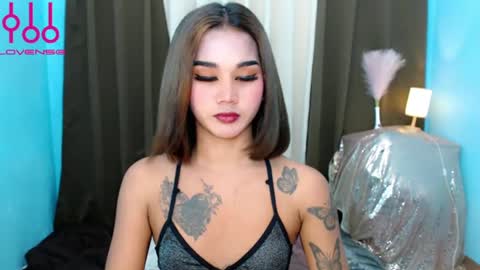 LILY online show from June 21, 8:12 pm