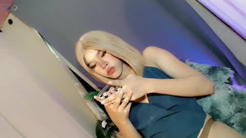 lil_trixxy online show from June 18, 1:51 am